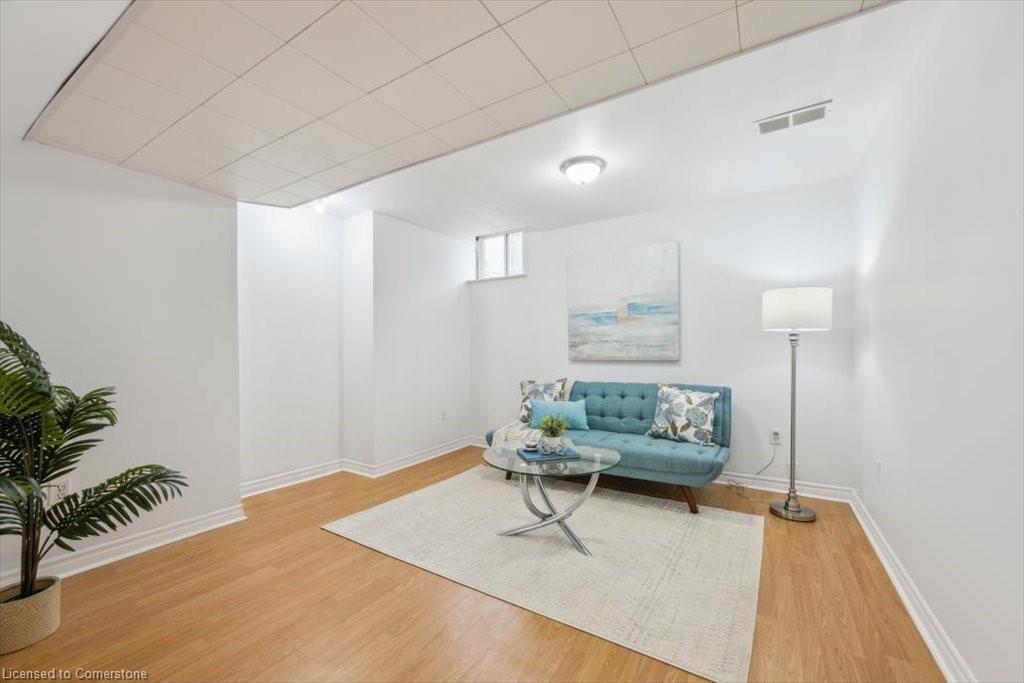 1617 Gowling Terrace Property Photo 32