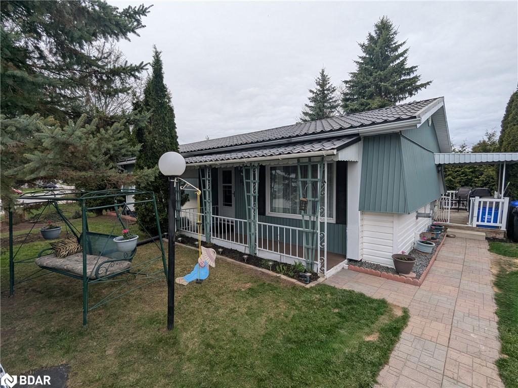 66 Linden Lane Property Photo 4