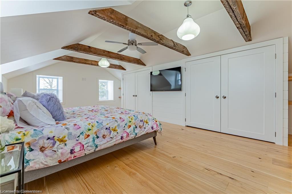 1748 Centre Road Property Photo 17