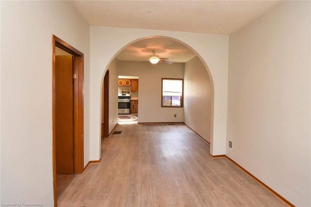 99 Steven Street Property Photo 4