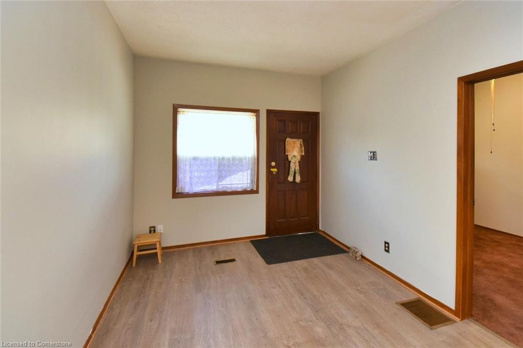 99 Steven Street Property Photo 6