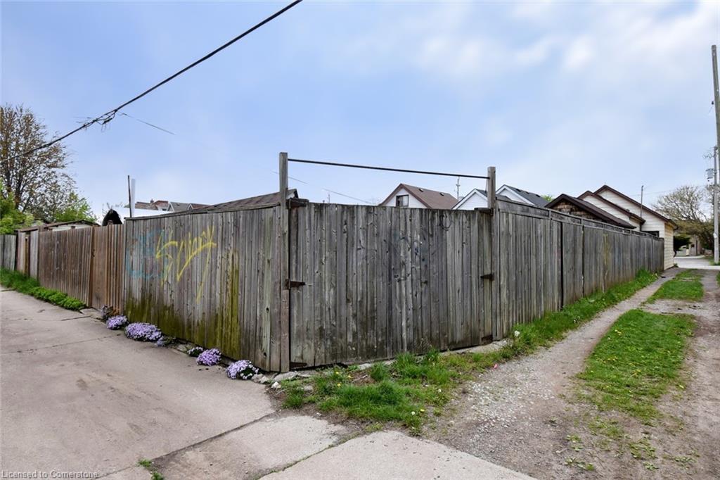 99 Steven Street Property Photo 33