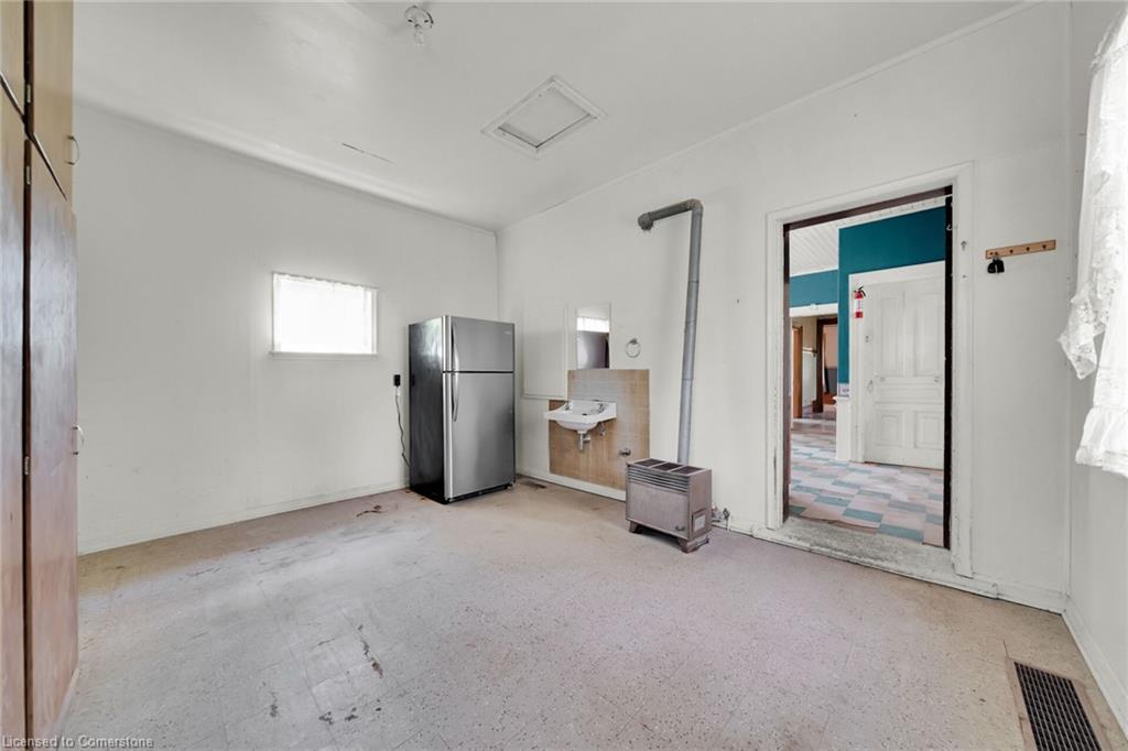 534 Haldimand Road 32 Property Photo 6