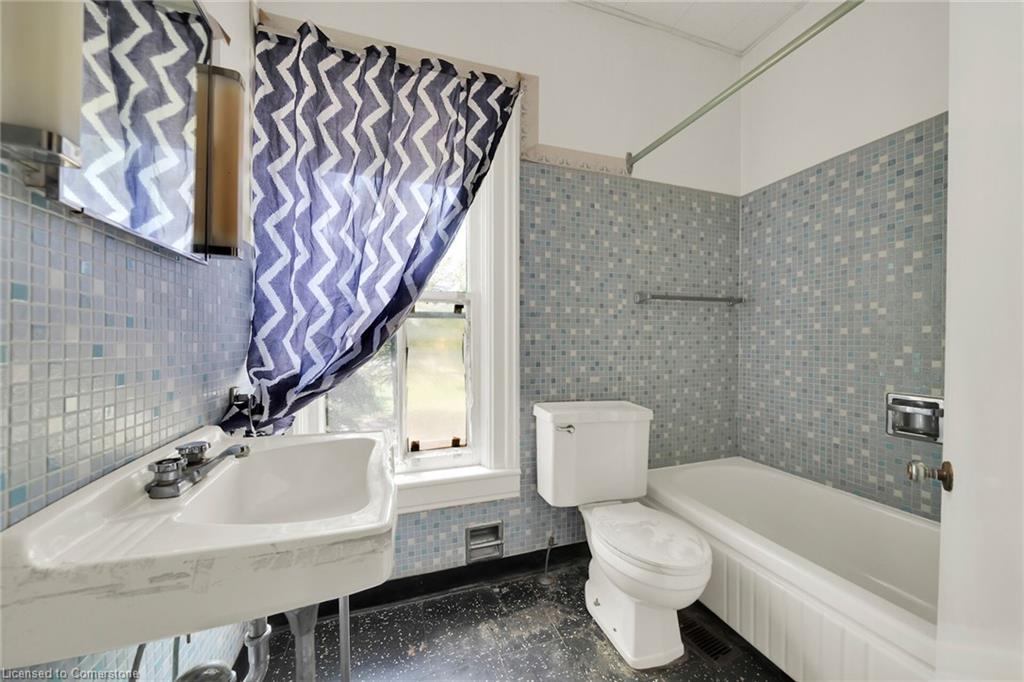 534 Haldimand Road 32 Property Photo 24
