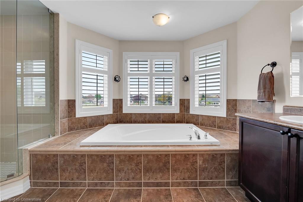 56 Nanaimo Crescent Property Photo 32