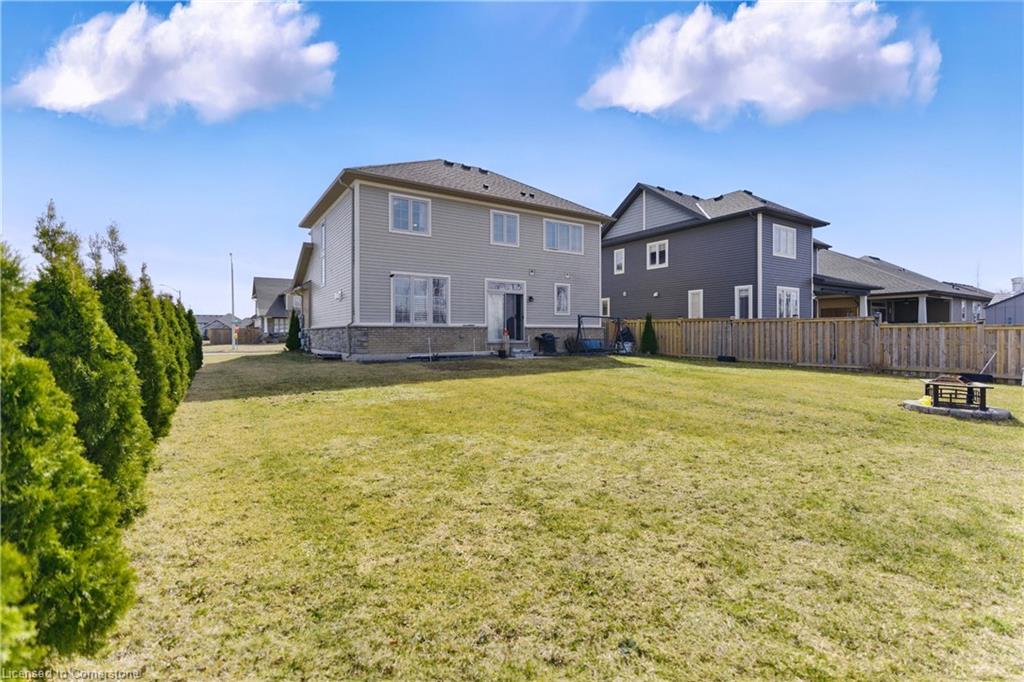 10 Harvest Gate Property Photo 33