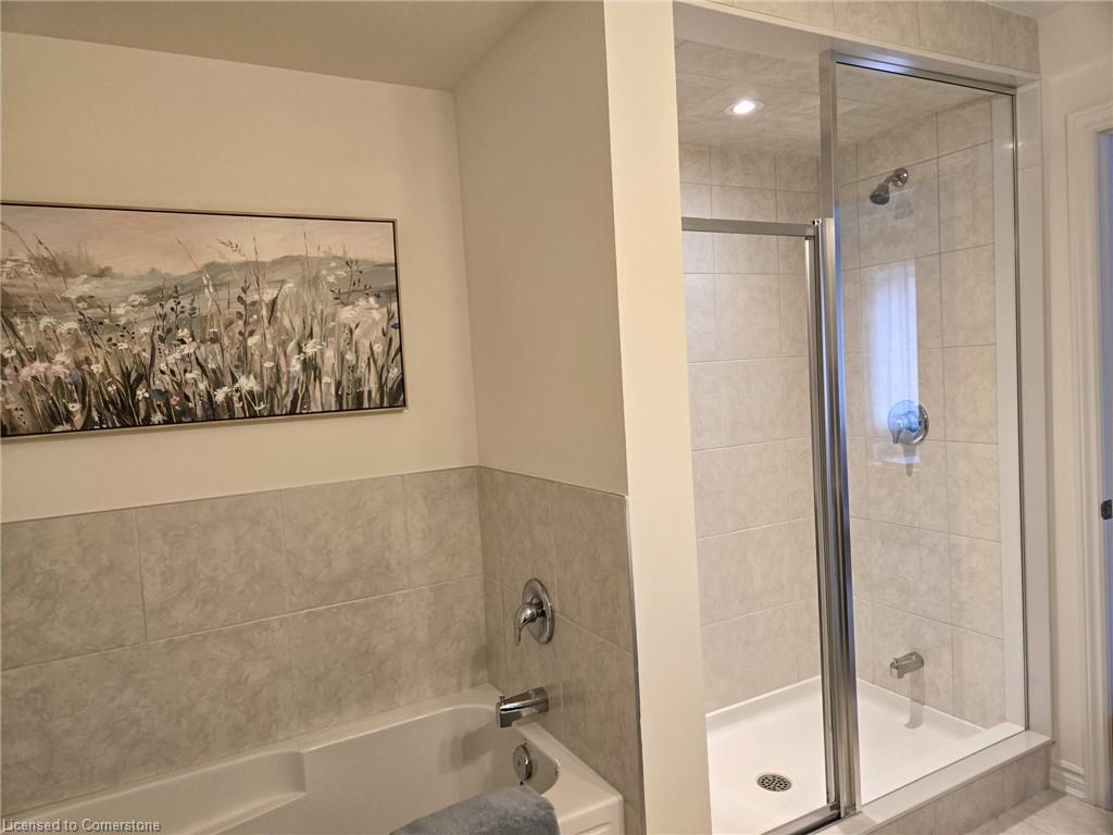 118-305 Garner Road W Property Photo 15