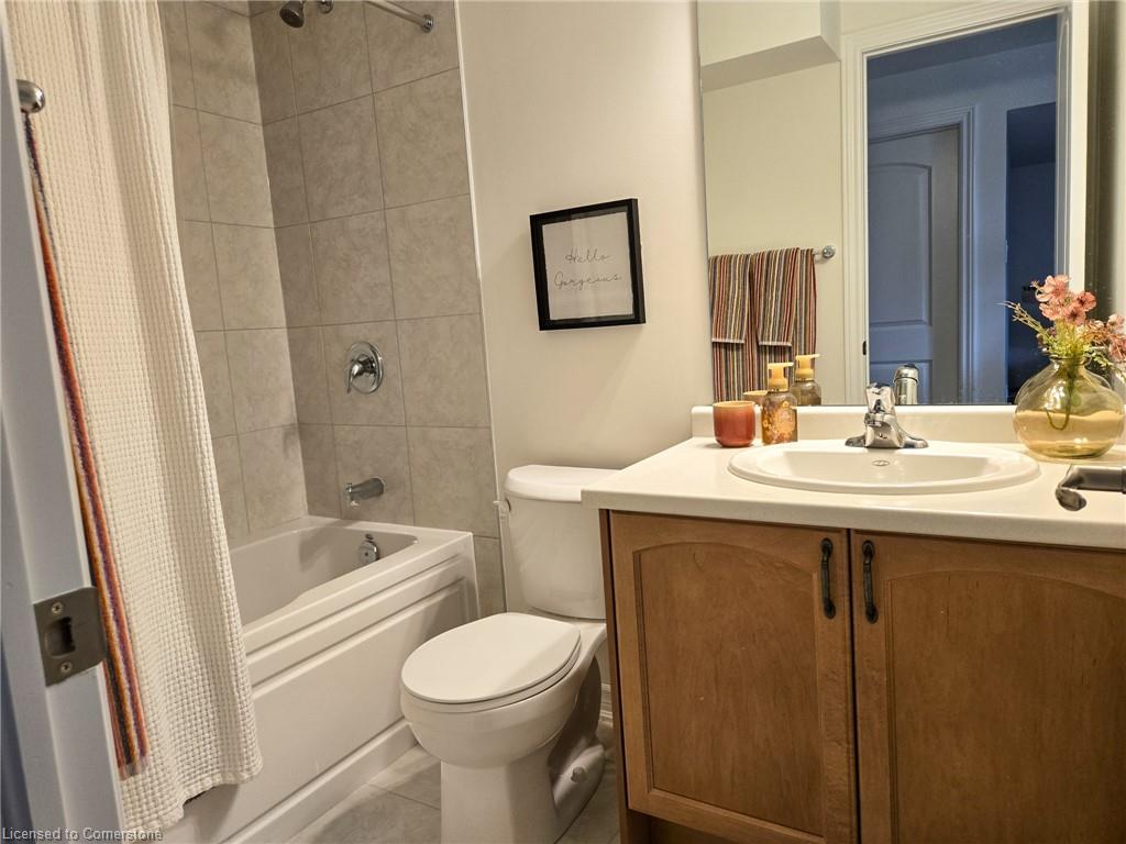 118-305 Garner Road W Property Photo 22
