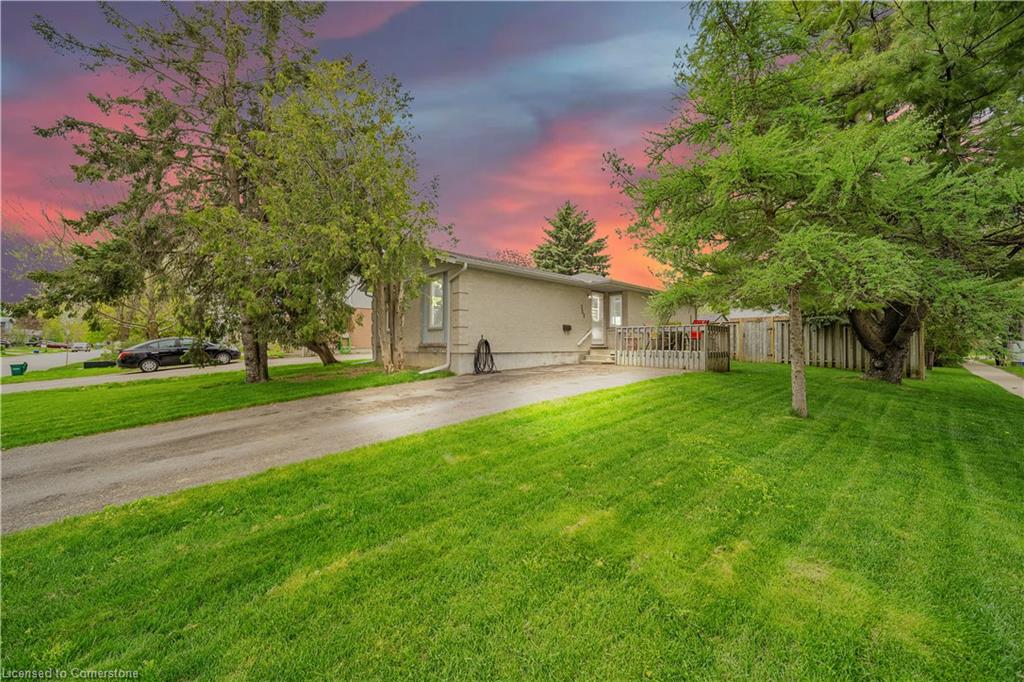 355 Stornoway Drive Property Photo