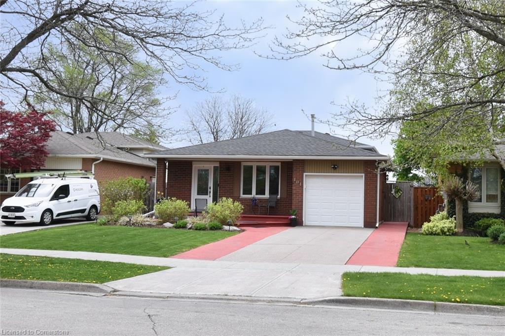 101 Highbury Drive Property Photo 1
