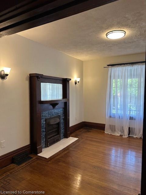 78 Dundurn Street N Property Photo 5