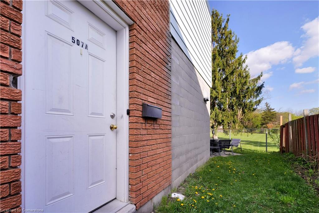 507 Dolph Street N Property Photo 17
