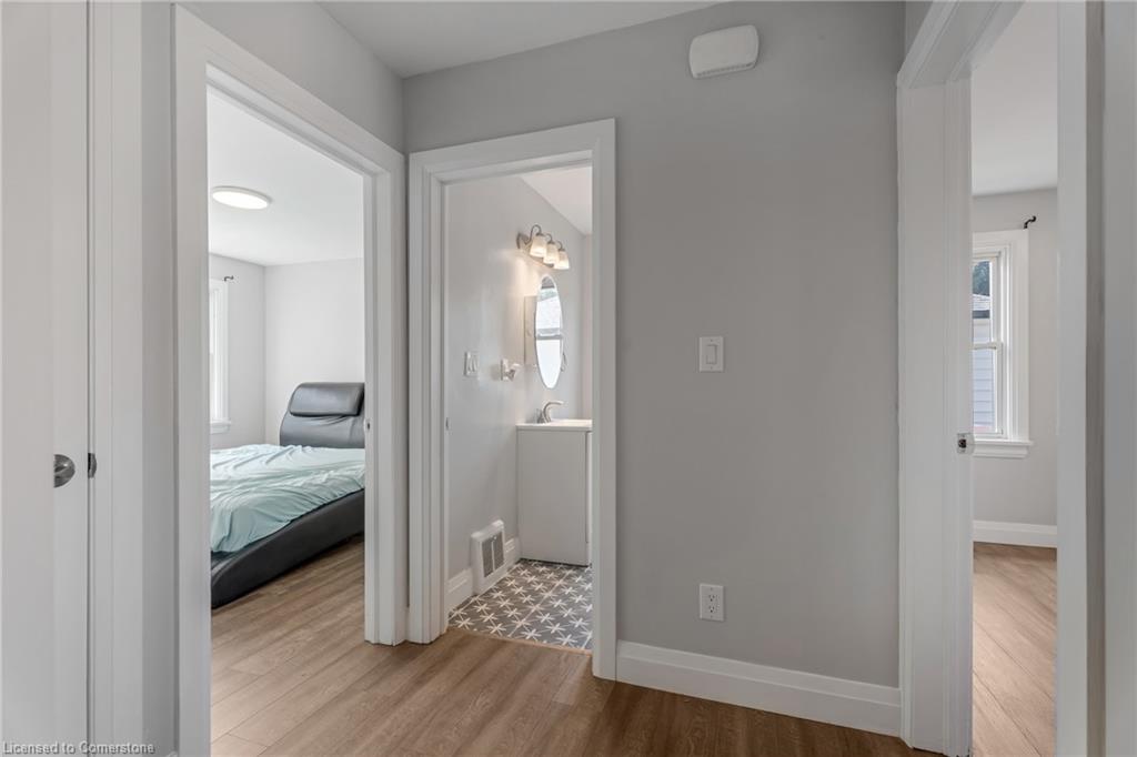 9 Heywood Avenue Property Photo 15