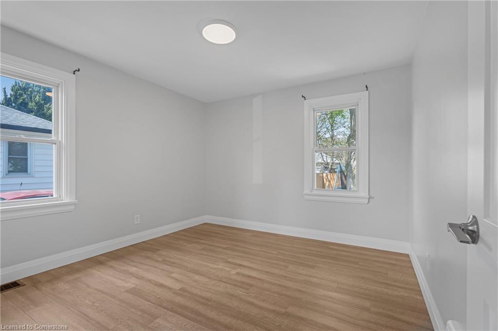 9 Heywood Avenue Property Photo 16