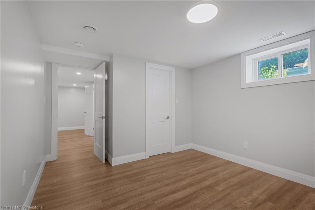 9 Heywood Avenue Property Photo 24