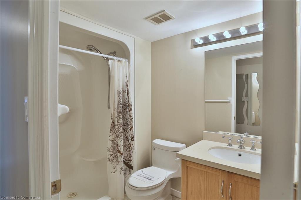 205-3267 King Street E Property Photo 12