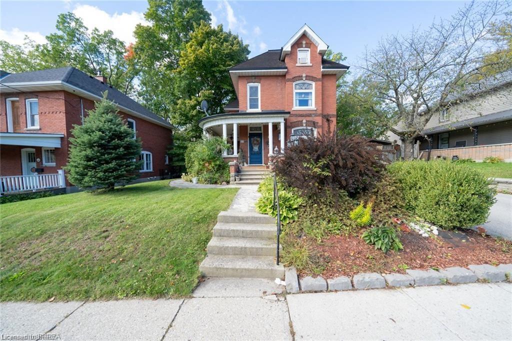 284 Colborne Street N Property Photo 2