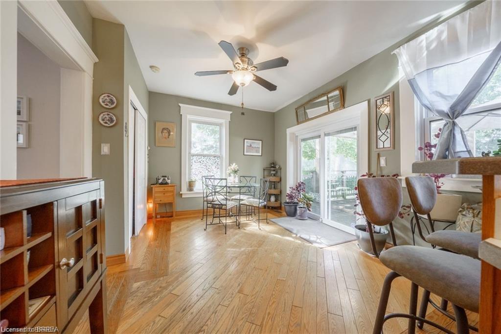 284 Colborne Street N Property Photo 31