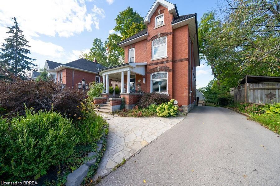 284 Colborne Street N Property Photo 44