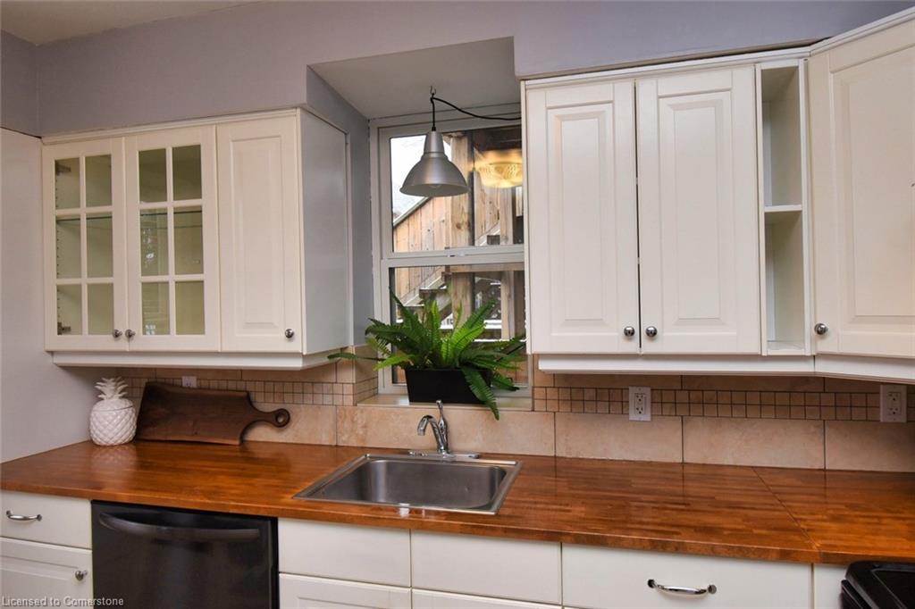324 Aberdeen Avenue Property Photo 4