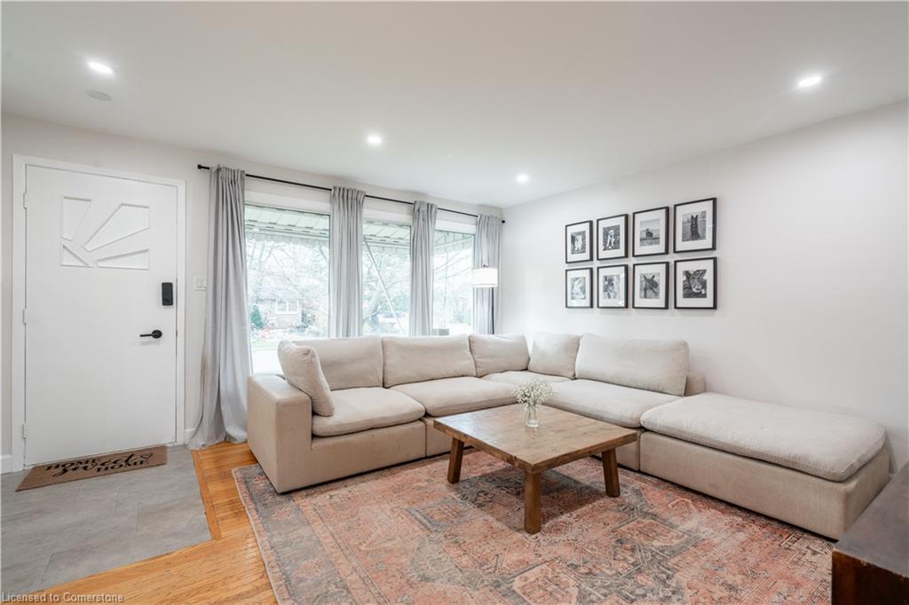 18 Warwick Road Property Photo 7