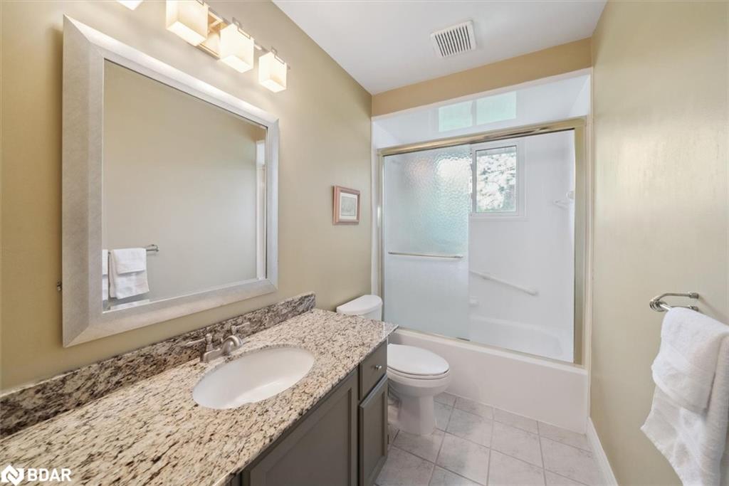 381 Country Club Circle Property Photo 14