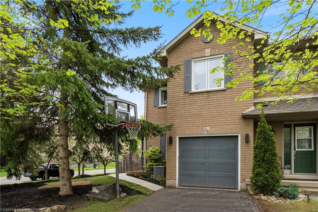 35 Morwick Drive Property Photo 1