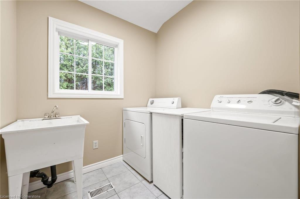 4 Brock Road N Property Photo 13
