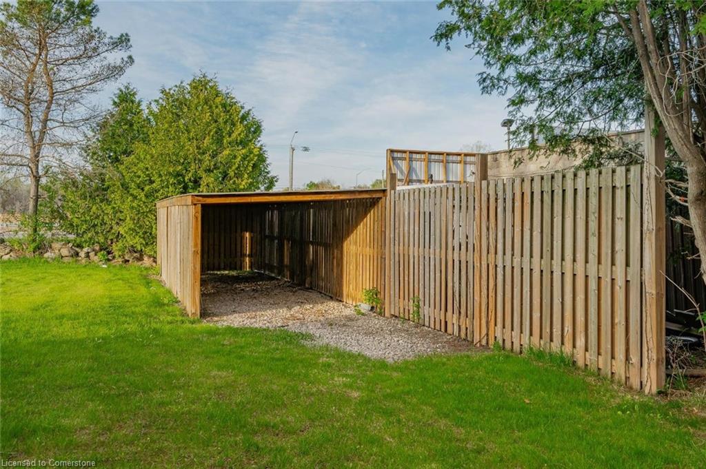 4 Brock Road N Property Photo 23
