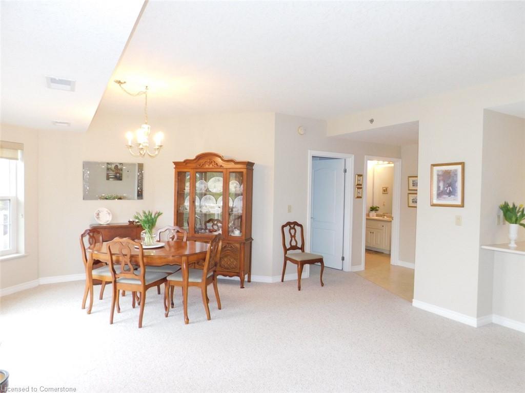 316-317 Lock Street W Property Photo 12