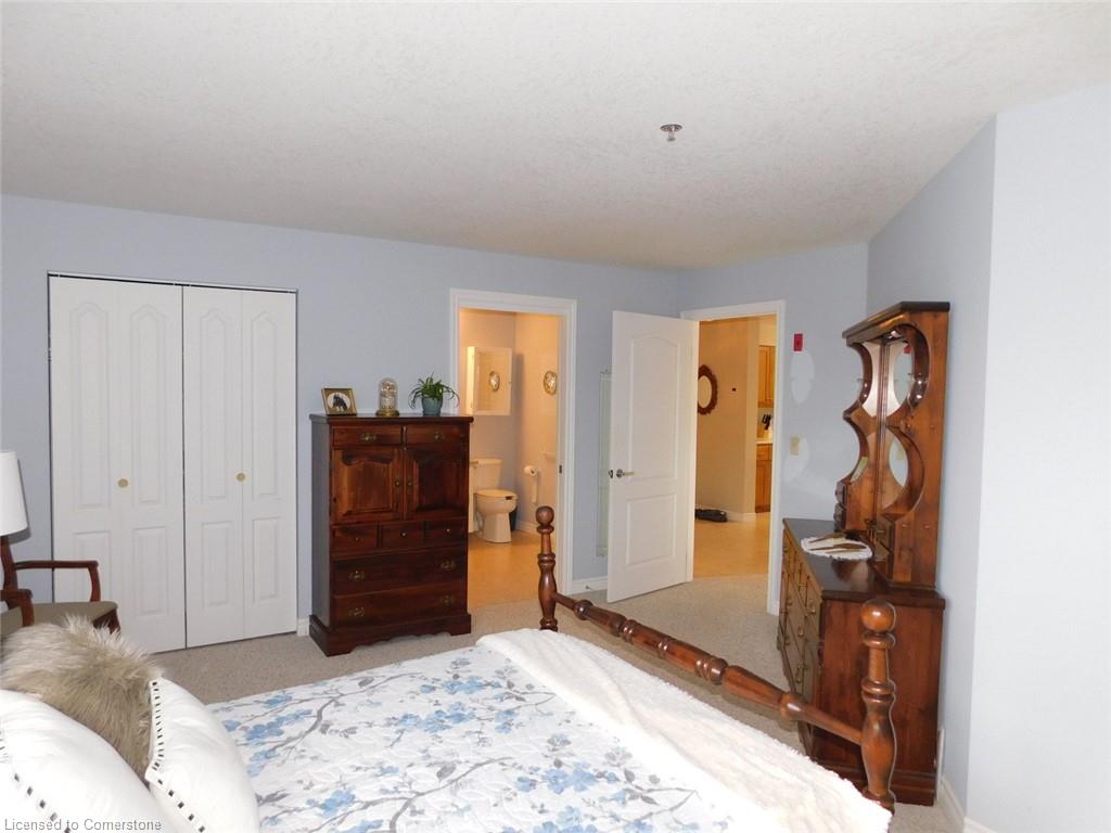316-317 Lock Street W Property Photo 17