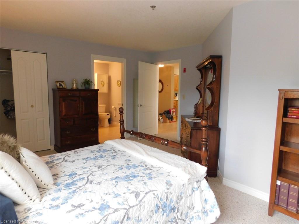 316-317 Lock Street W Property Photo 18