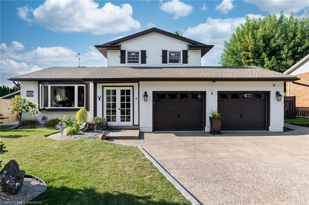 5 Lower Canada Drive Property Photo 1
