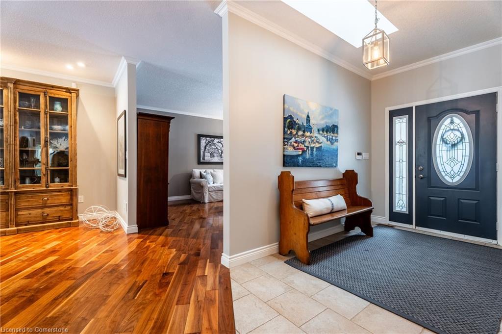 715 Robson Road Property Photo 6