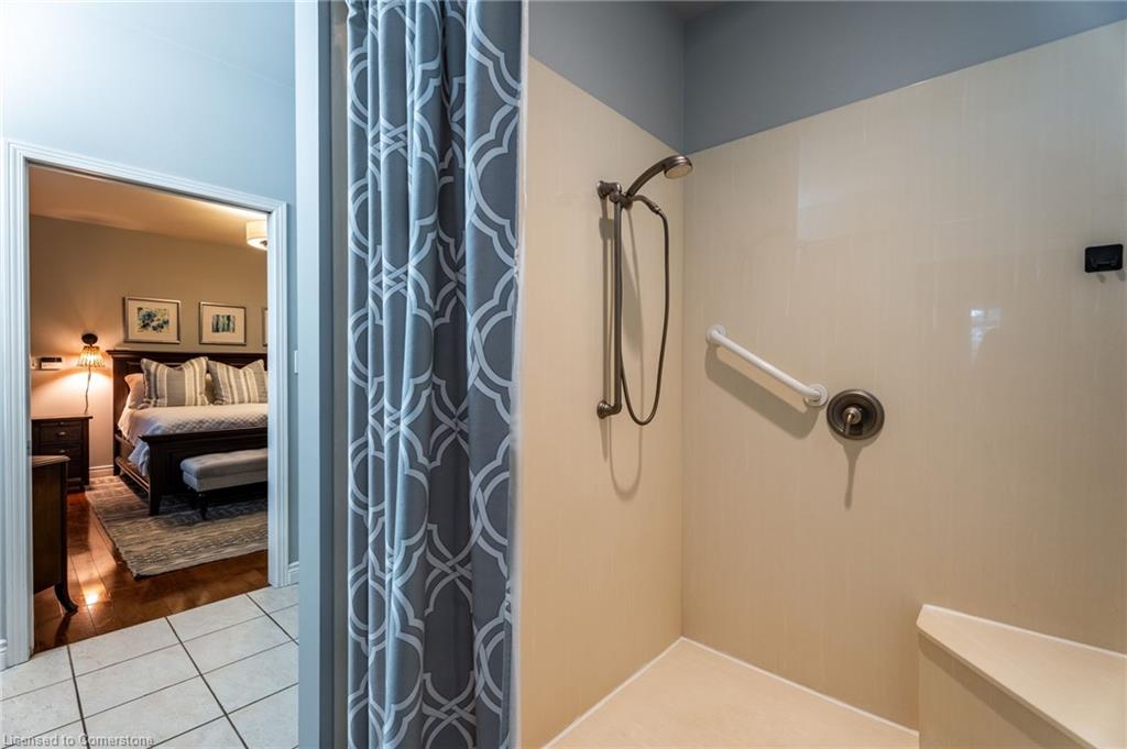 715 Robson Road Property Photo 27