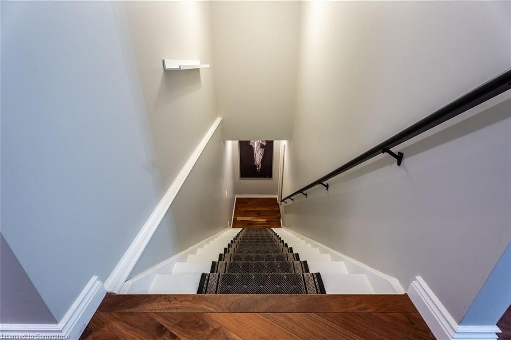 715 Robson Road Property Photo 35