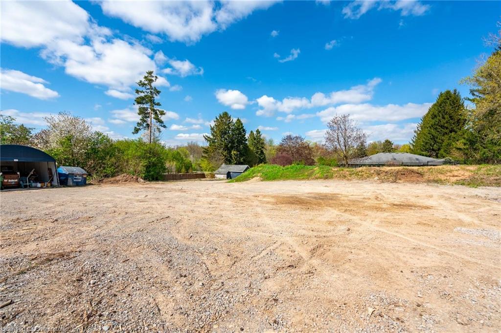 715 Robson Road Property Photo 48
