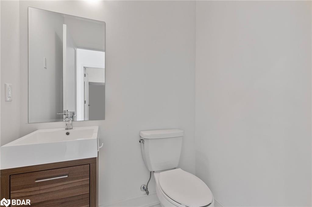 105-21 Matchedash Street Street Property Photo 14