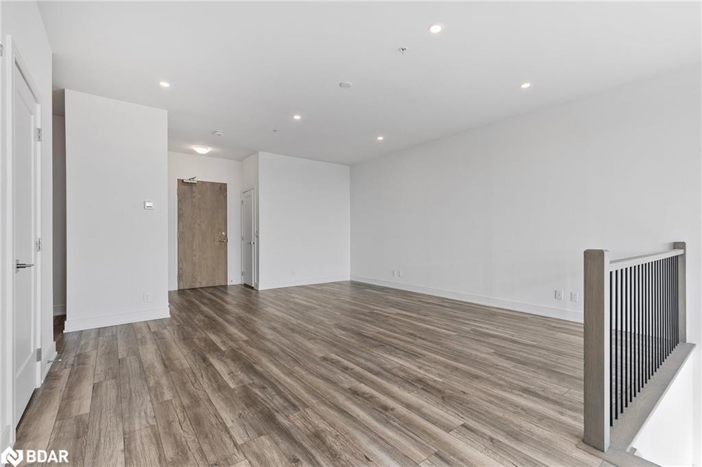 105-21 Matchedash Street Street Property Photo 17