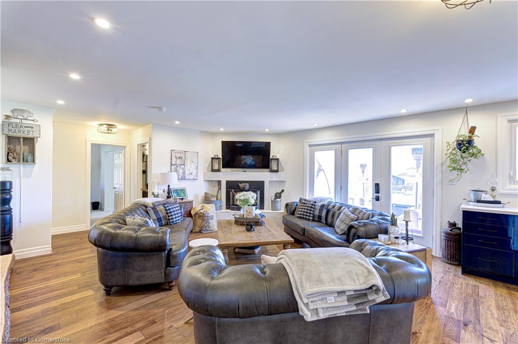 5489 Milburough Line Property Photo 14