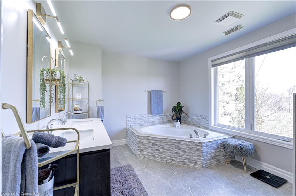 5489 Milburough Line Property Photo 20