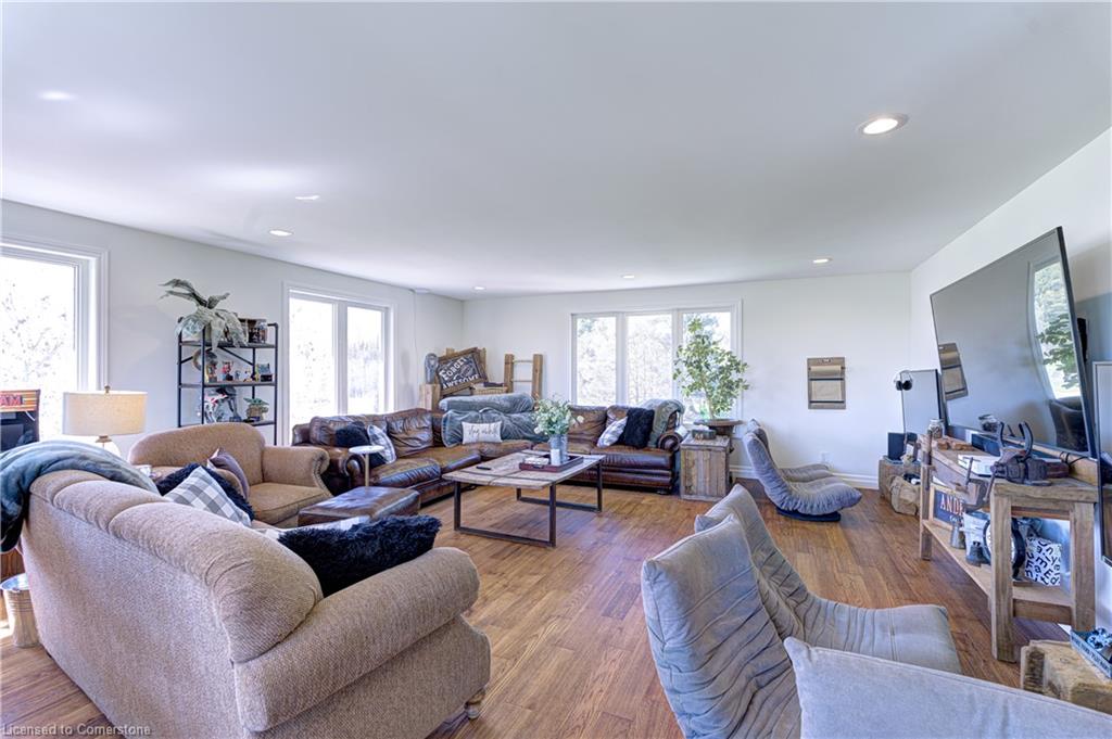 5489 Milburough Line Property Photo 28
