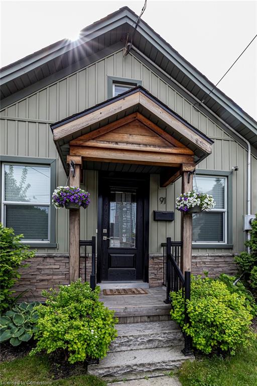 91 Aurora Street Property Photo 4