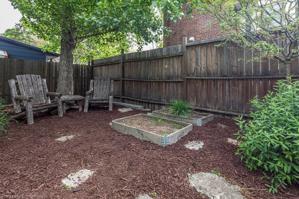 91 Aurora Street Property Photo 22