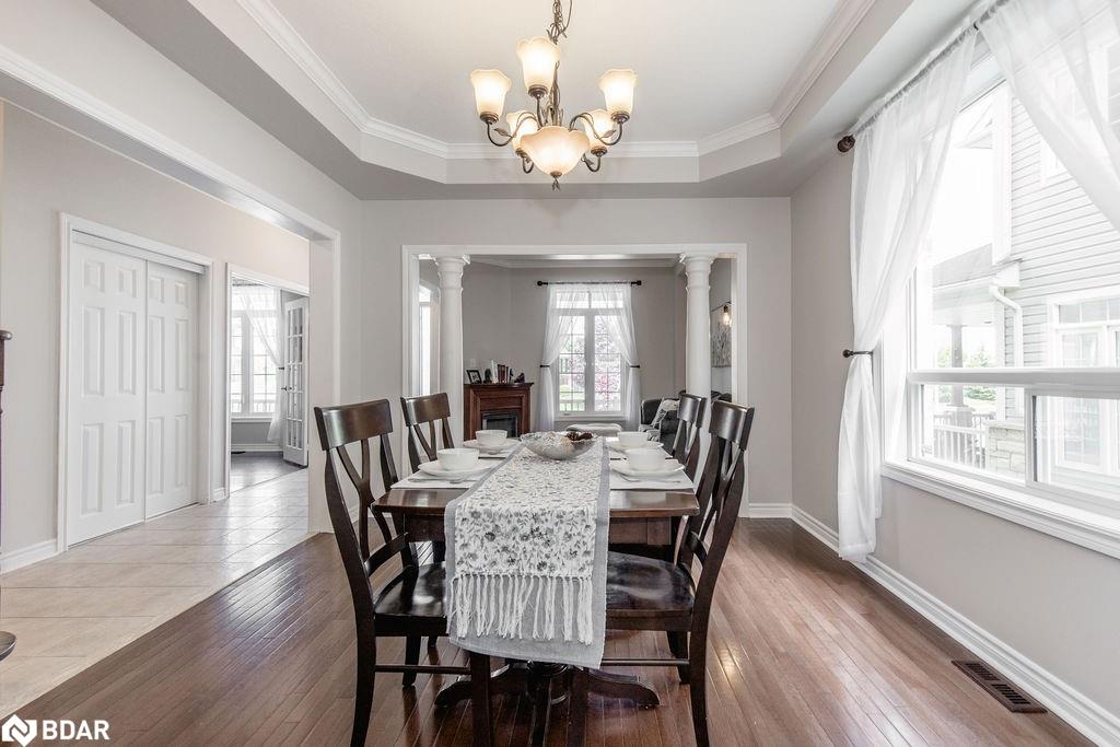 61 The Queensway Property Photo 14