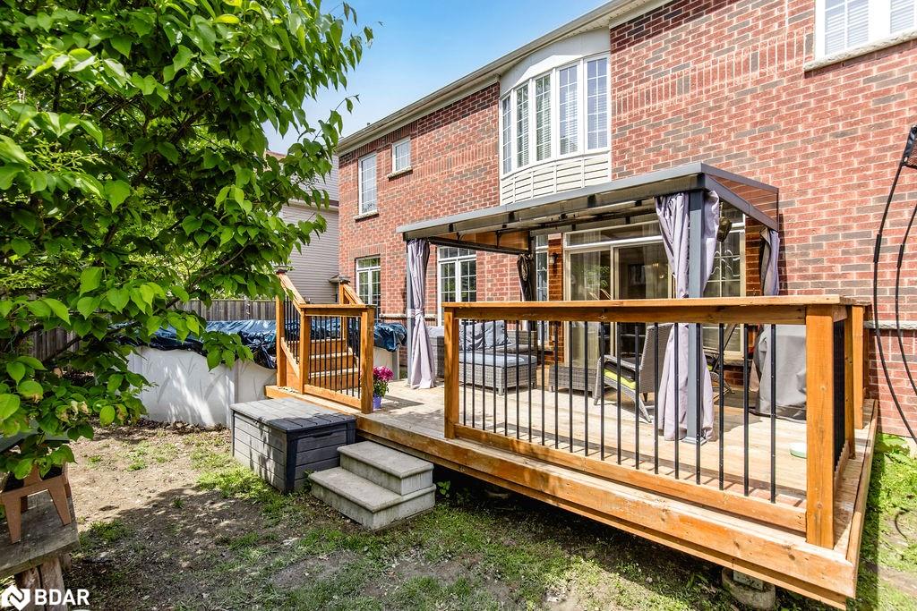 61 The Queensway Property Photo 46
