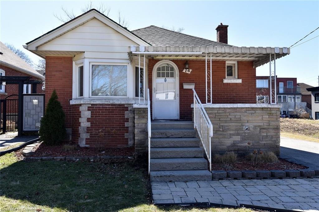 16 Empress Avenue Property Photo 4