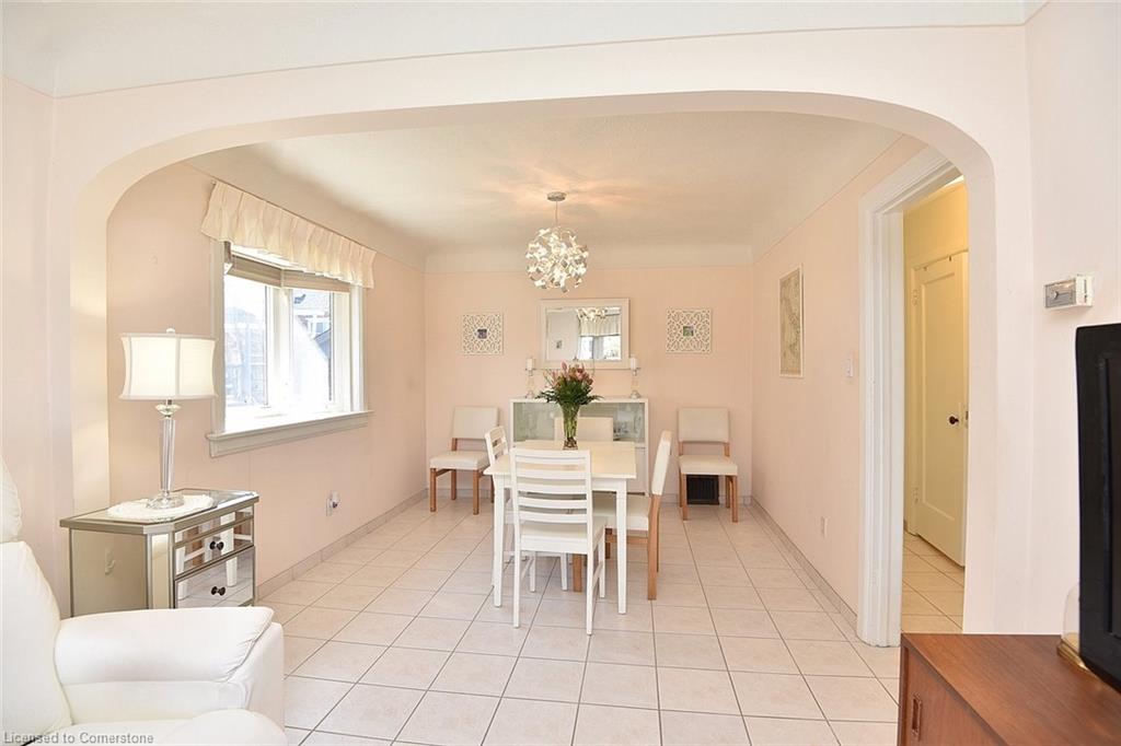 16 Empress Avenue Property Photo 10
