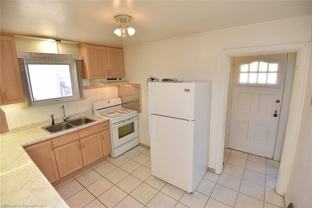 16 Empress Avenue Property Photo 15