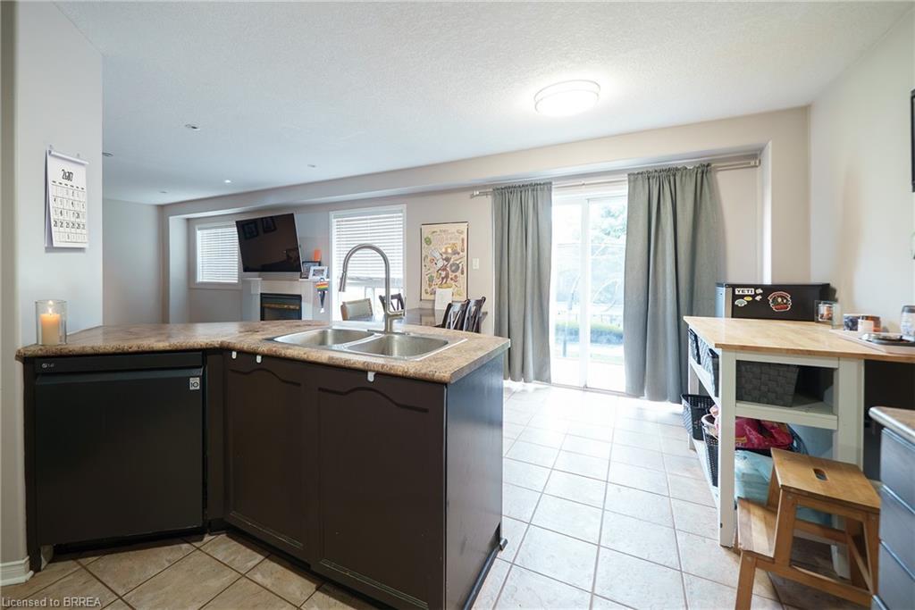 12 Gaydon Way Property Photo 10